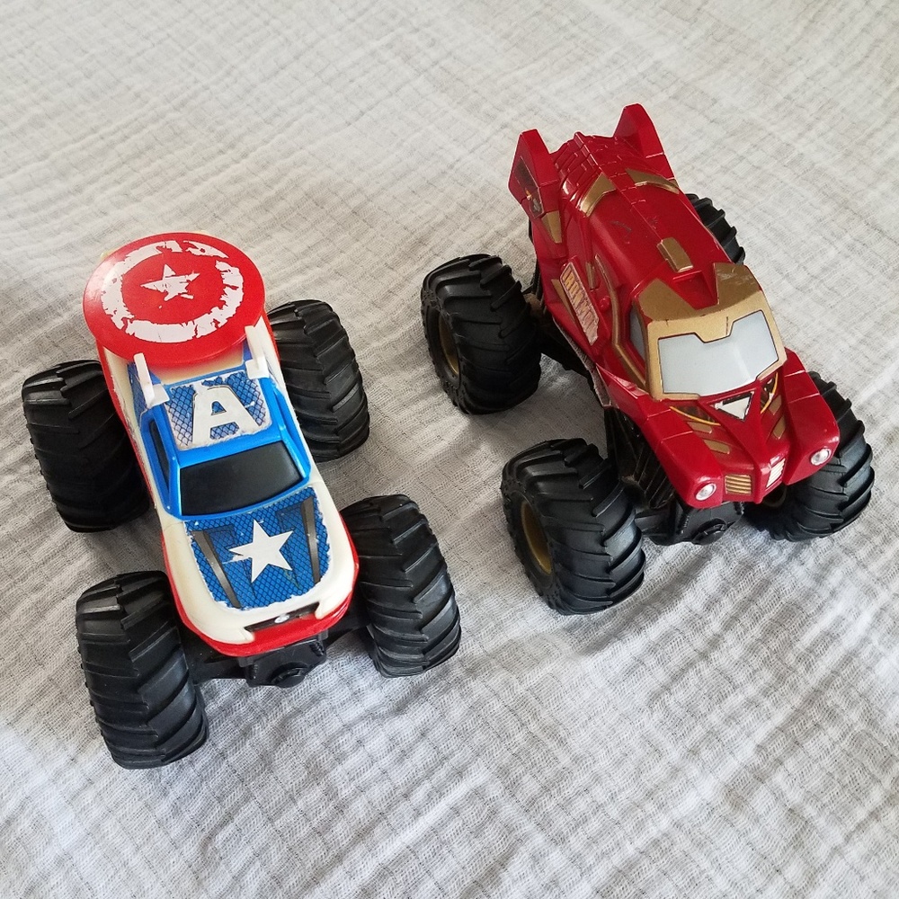 Hot Wheels Monster Jam Avengers trucks